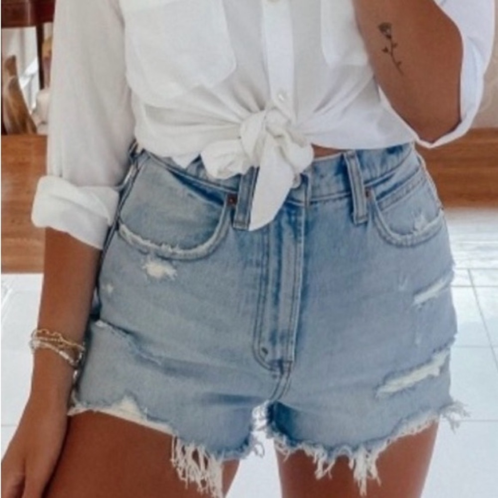 Abercrombie & Fitch Light Wash Button Fly Denim Shorts 24